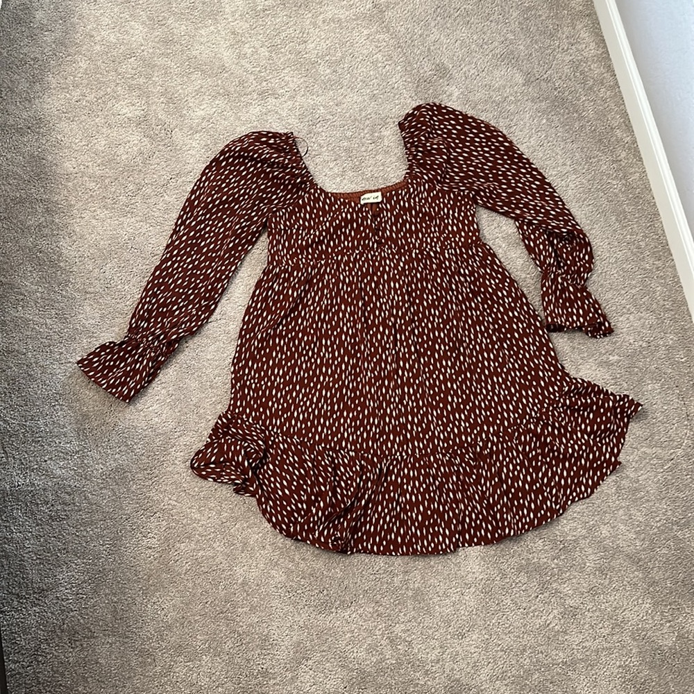 New In Patterned Dress - Picture 4 of 4